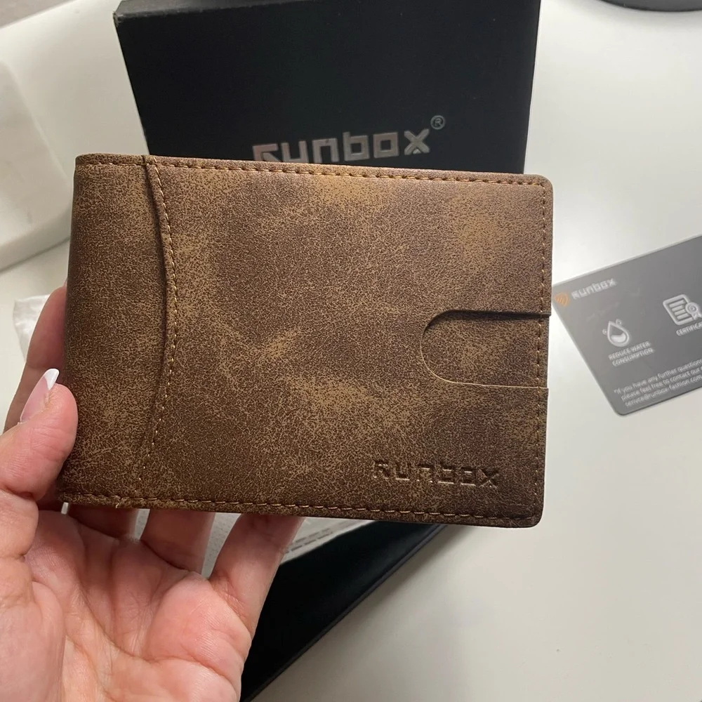 RUNBOX Brown Leather Wallet